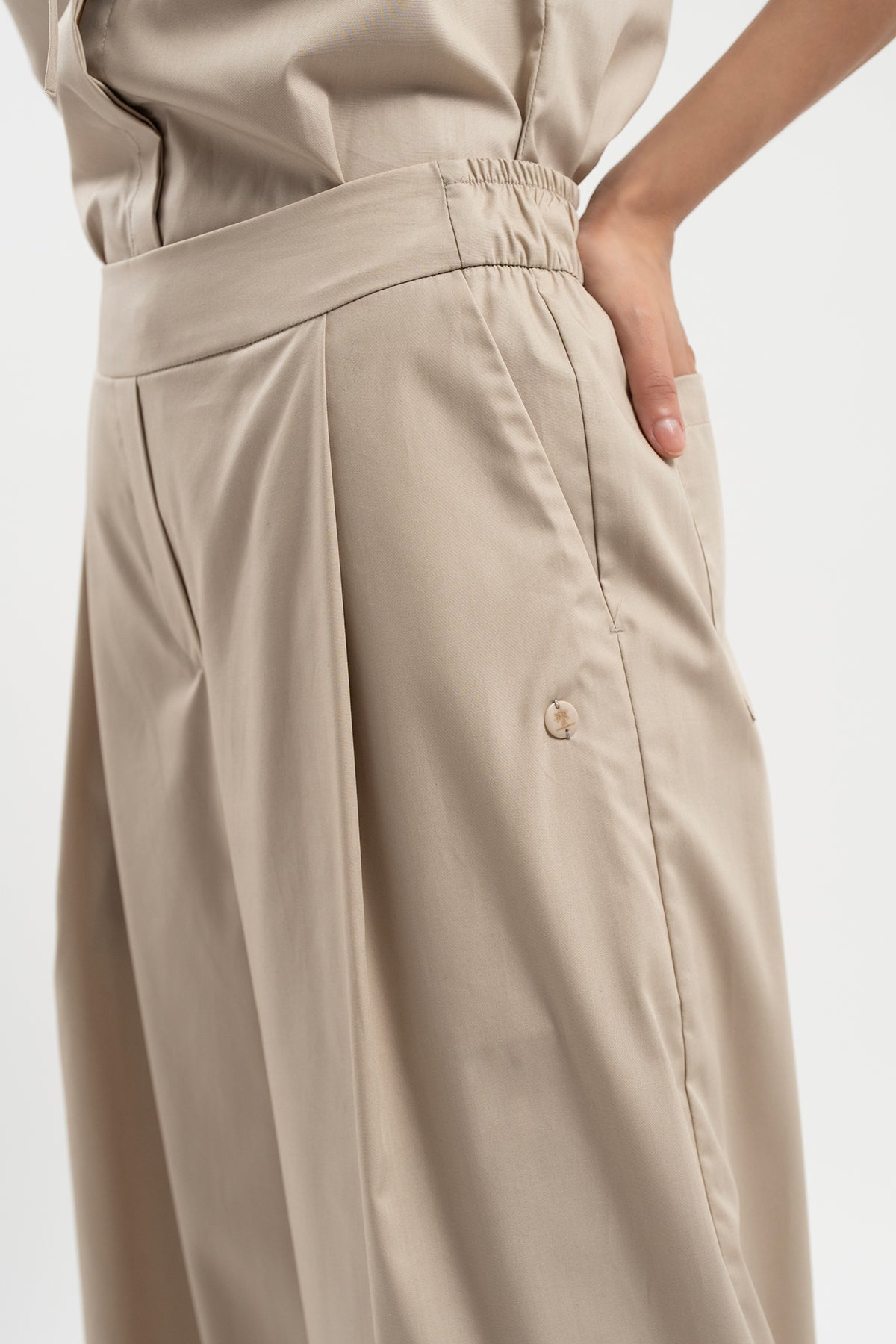 Couleur 37 - 6 - KARLOTTA_37_06.jpg