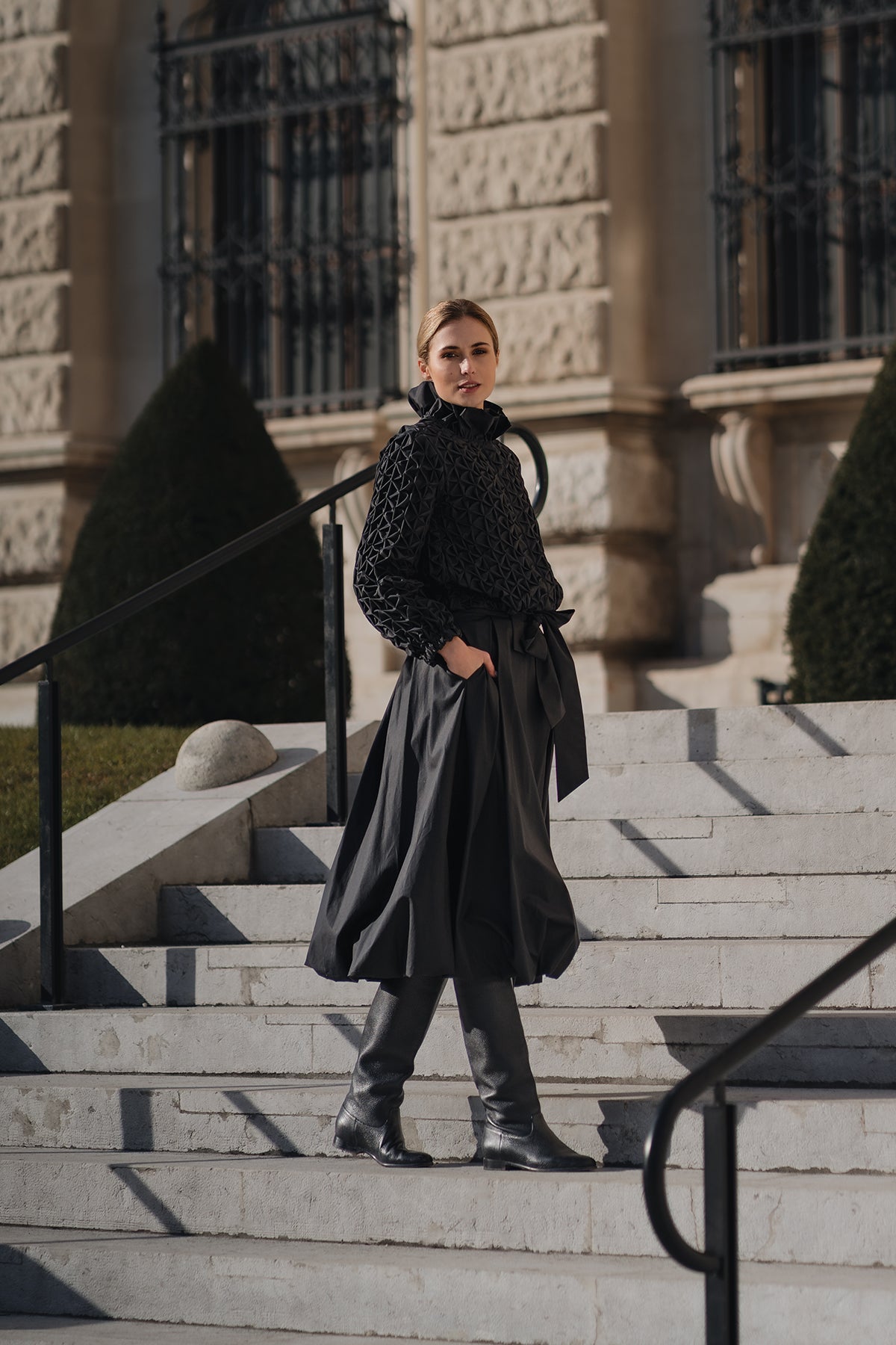 Color 01 - 2 - LORELLA_01_02.jpg