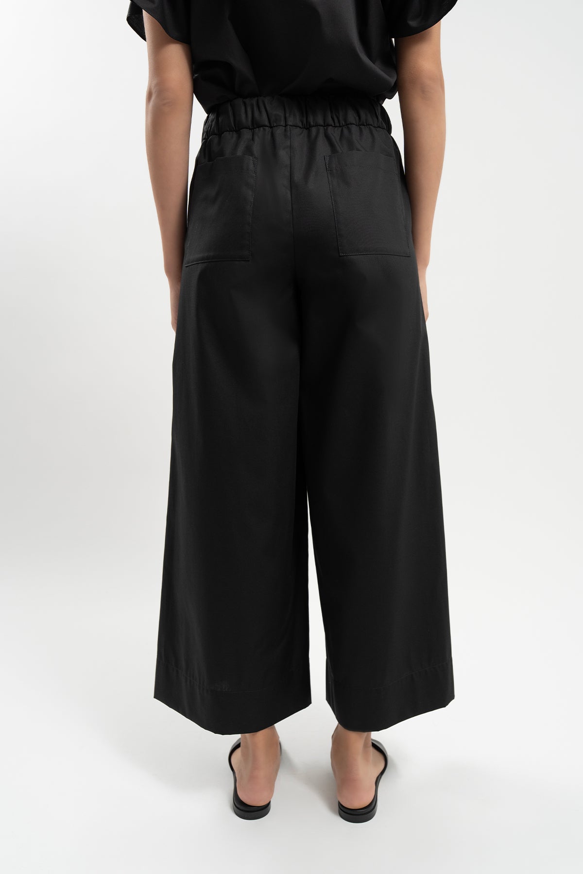 Color 01 - 5 - FEMI_01_05.jpg