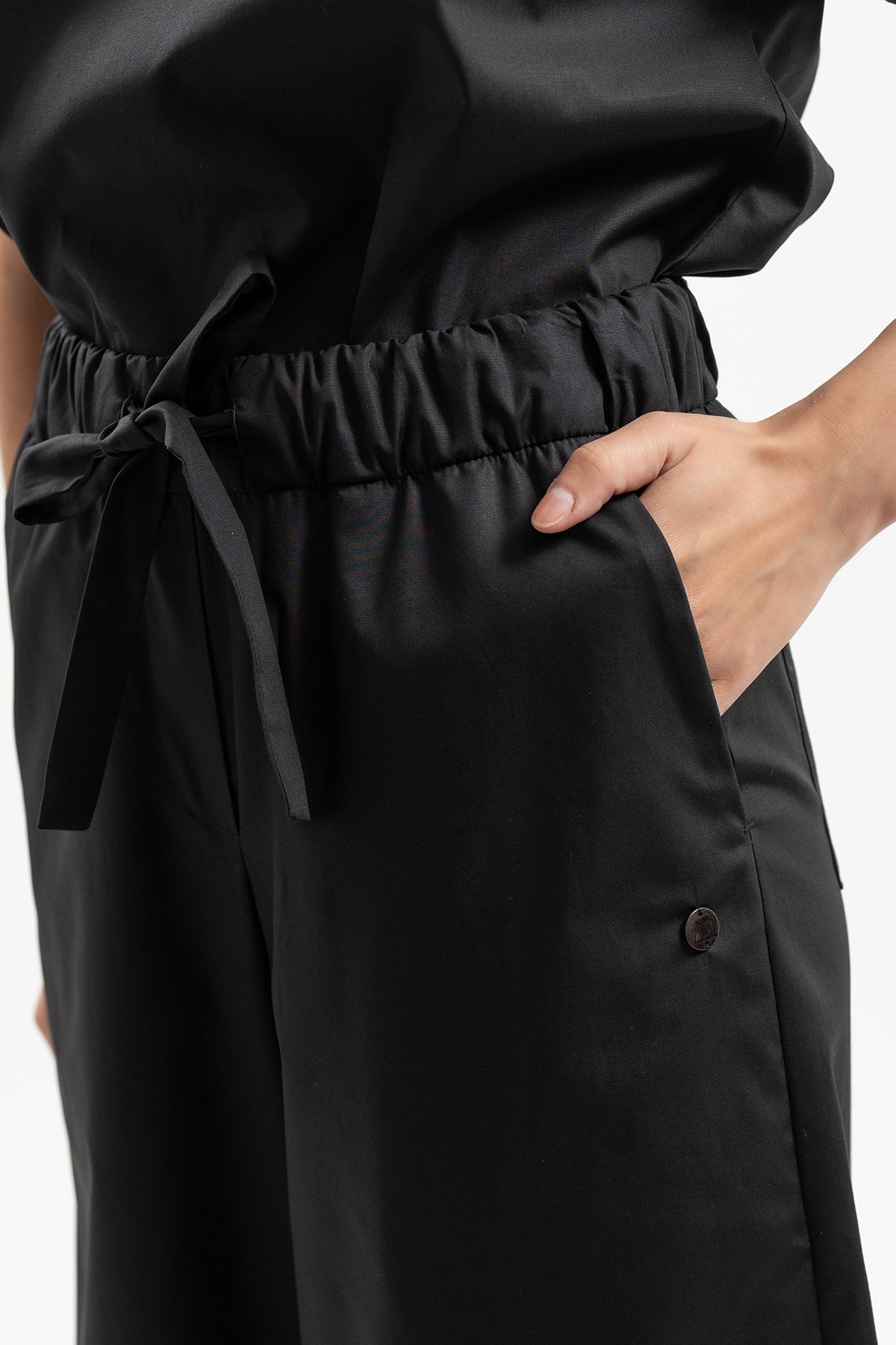 Color 01 - 6 - FEMI_01_06.jpg