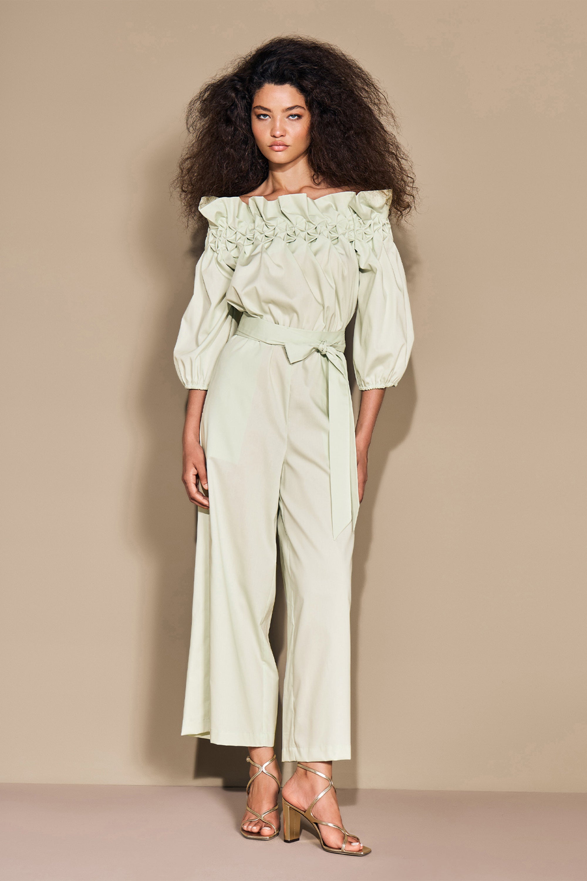 Color 46 - 2 - HILLEVI_46_01.jpg