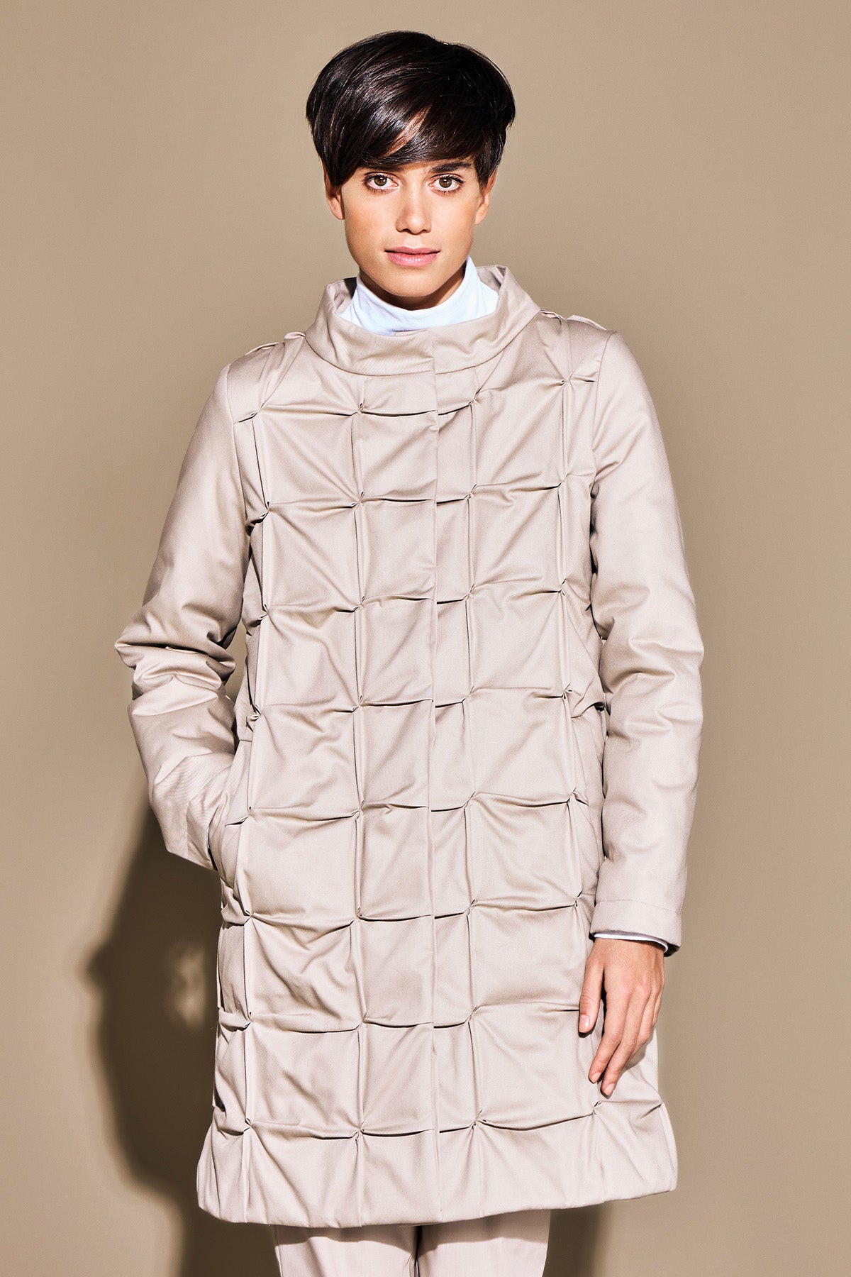 Color 37 - 2 - INDIS_37_01.jpg