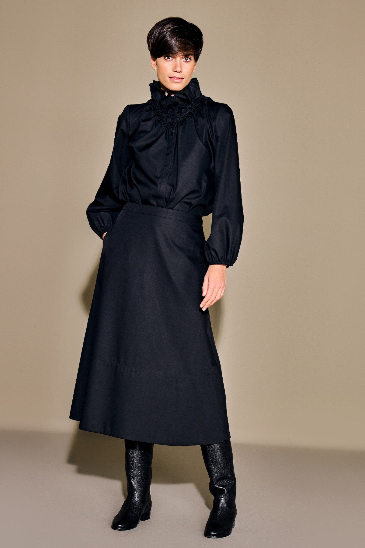 Color 01 - 3 - KAJA_01_02.jpg