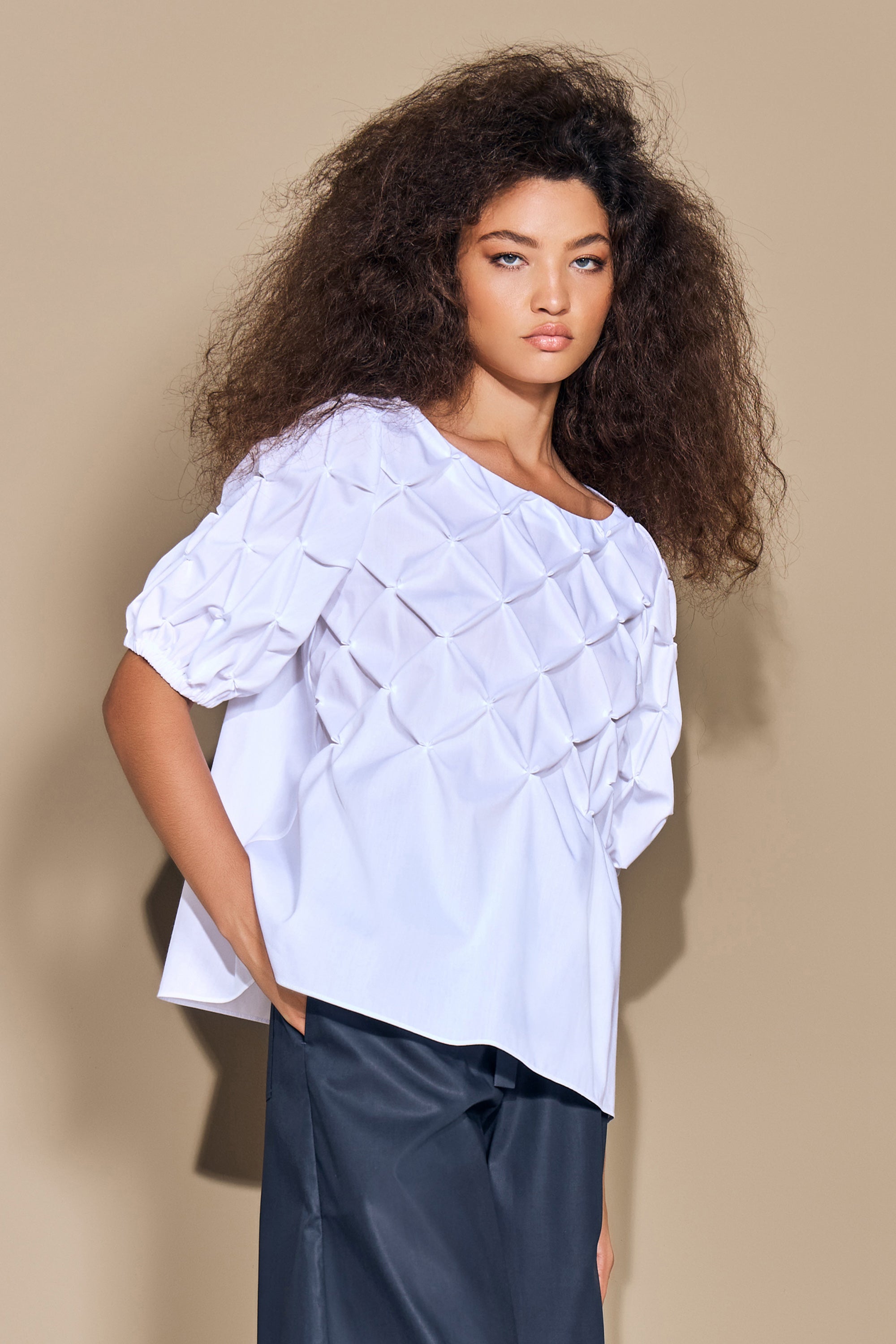 Color 80 - 2 - LILITH_80_01_10026.jpg