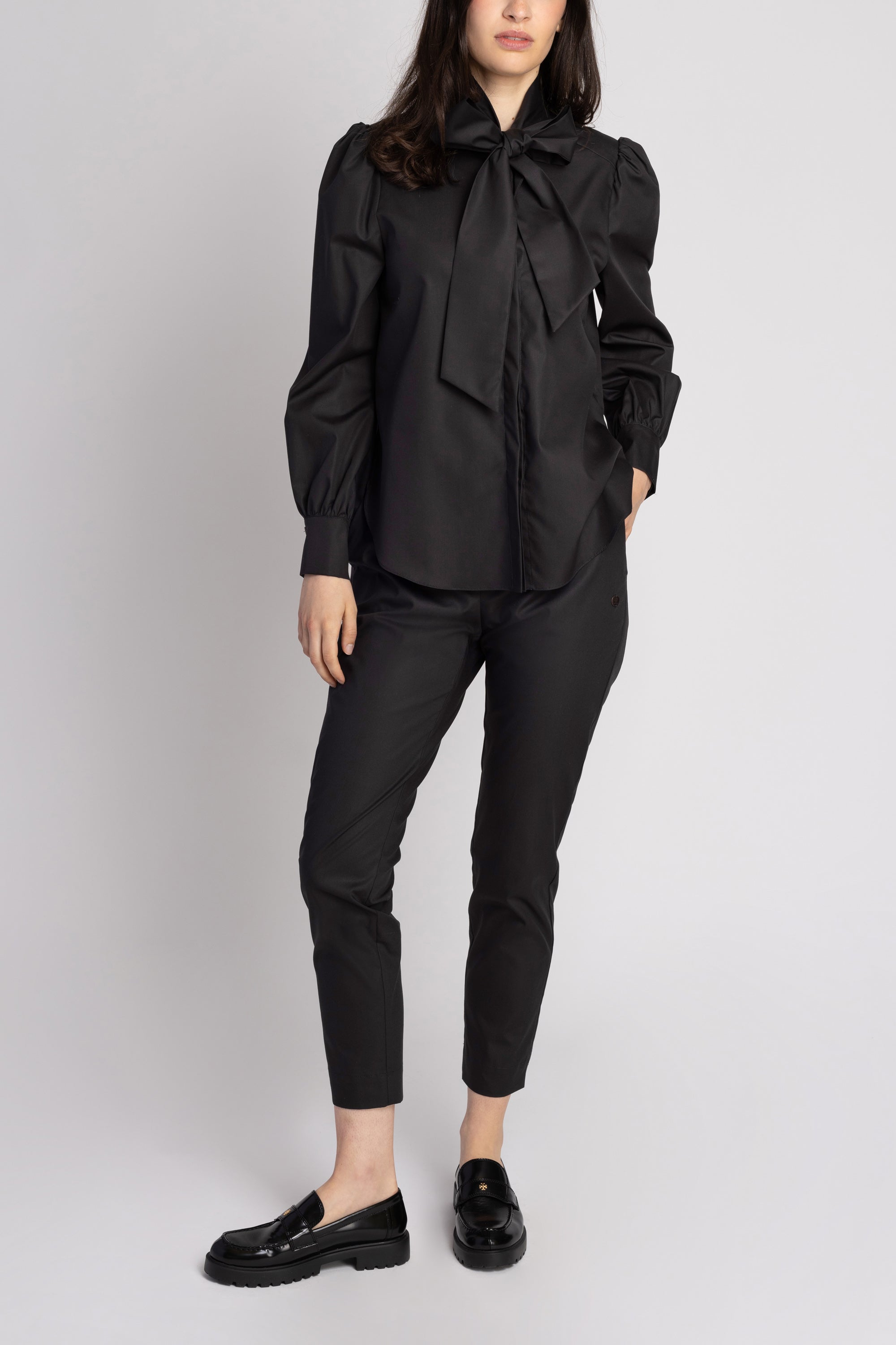 Color 01 - 2 - MALIA_01_01.jpg