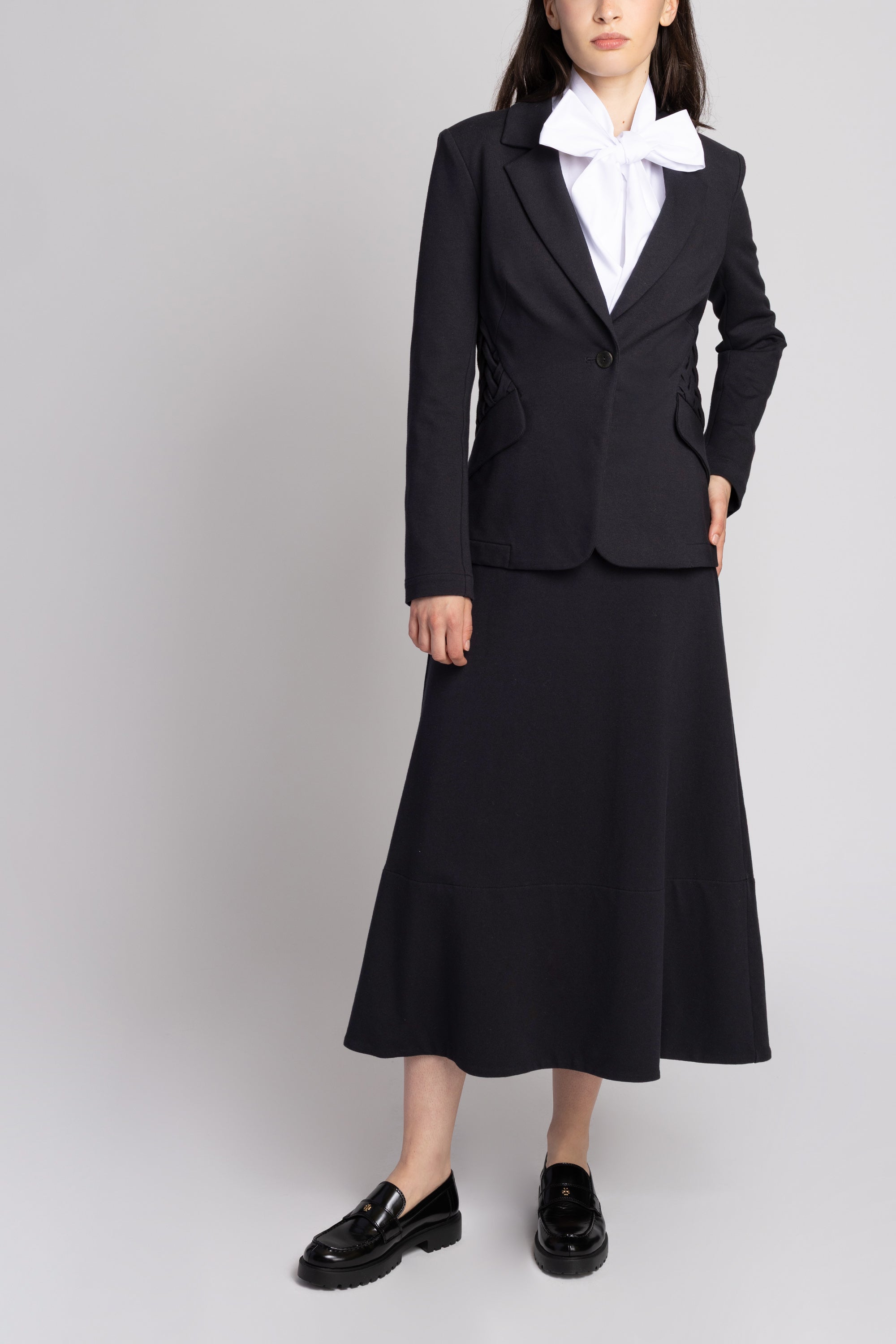 Color 01 - 2 - MERIT_01_01.jpg