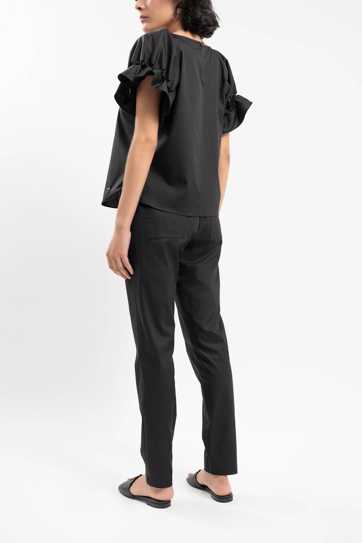 Color 01 - 5 - NISA_01_05.jpg